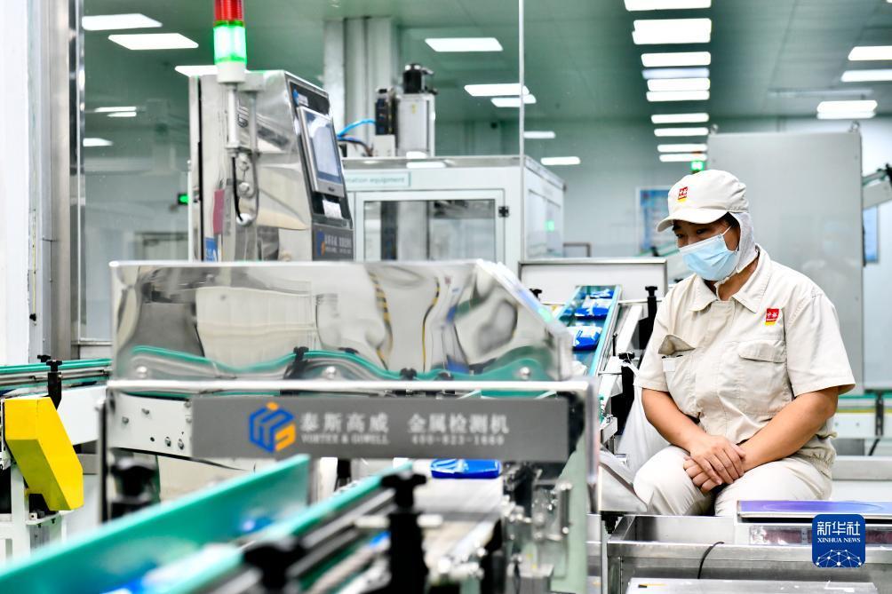 大润发客服人员